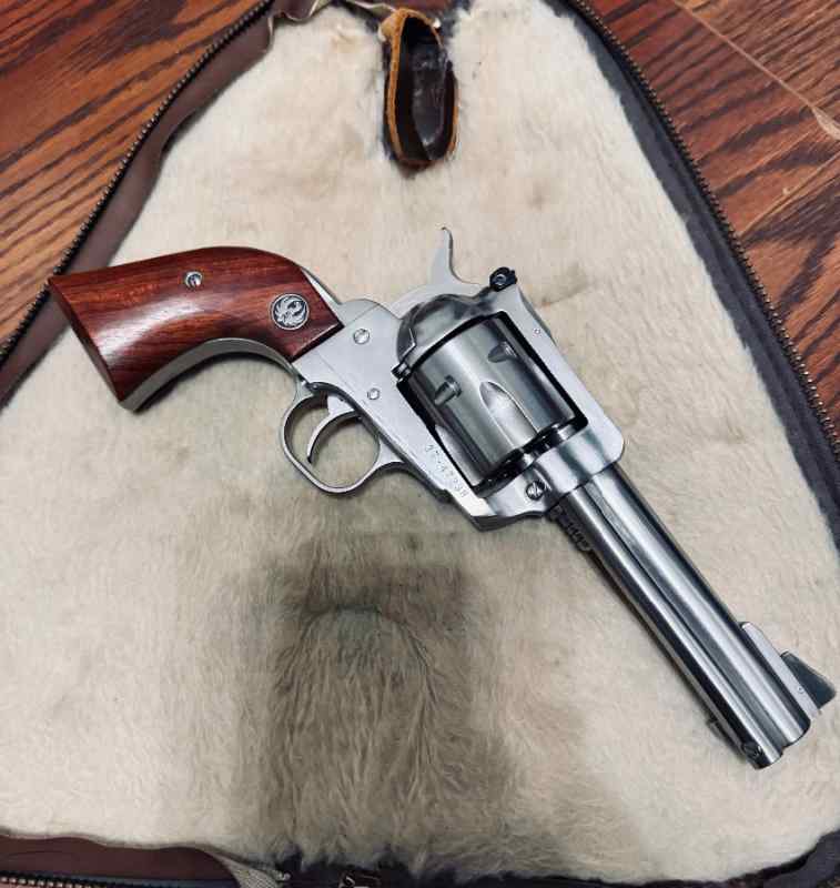 WTT Ruger Blackhawk Stainless 357 4”