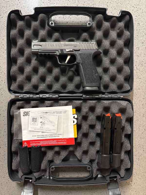 New Sig Sauer P365 fuse axg(Aluminum) Black