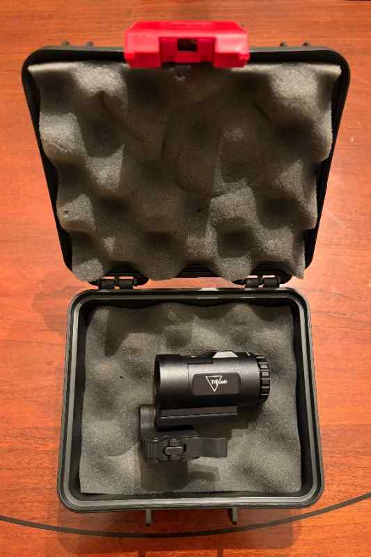 Trijicon 3x Magnifier with Flip to Side QD Mount