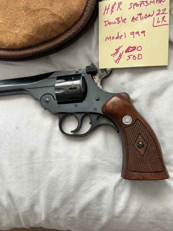H &amp; R Sportsman Double Action 22 LR