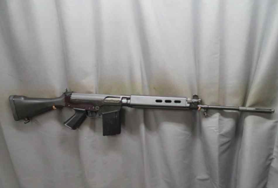 DSA SA58 METRIC PATTERN FAL SEMI AUTO RIFLE-EXCELL